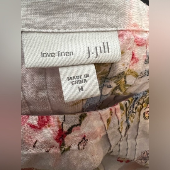 J. Jill love linen grey floral loose fit top with lace cuff sleeves V Size M - Picture 7 of 10